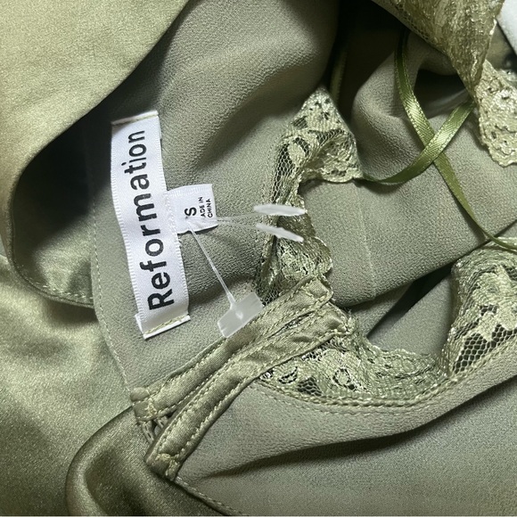 Reformation Chania Silk Maxi Dress with Lace in Artichoke Green Size Small - Picture 5 of 6